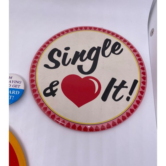 Pin back Buttons Large Birthday Single * Happens Hard to get lot of 4 - Picture 2 of 4